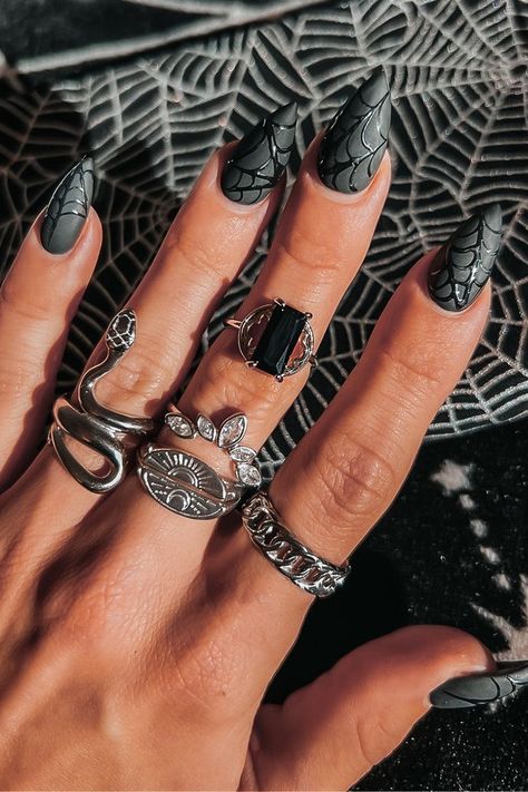 Witchy Nails Halloween, Salem Witch Nails, Salem Nails Ideas, Wednesday Adams Nails Ideas, Morticia Nails, Cool Halloween Nails, Dark Halloween Nails, Stiletto Nail Art Designs, Coffin Nail Art