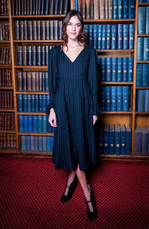 Soft Feminine Outfits, Alexa Chung Style, Feminine Outfits, Sleeveless Outfit, Pinstripe Dress, Soft Feminine, Spiral Earrings, Alexa Chung, Blade Runner