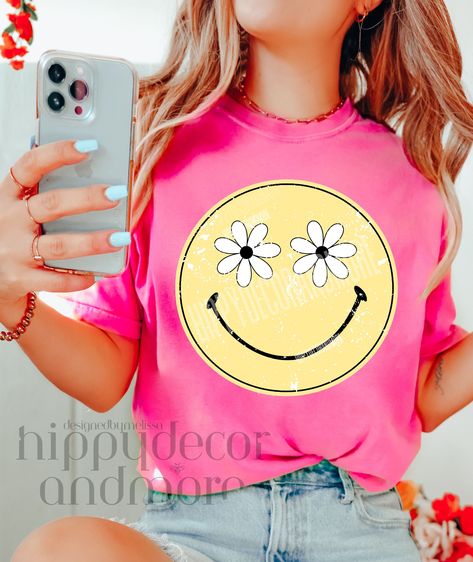 Smiley Face Shirt Design, Pink Happy Face Birthday Party, Smiley Face Shirts, Retro Smiley Face Birthday Party, Pink Smiley Face Birthday Party, Smiley Face Birthday Party, Smiley Face Tshirt, Smiley Face Shirt, Quilt Size Chart