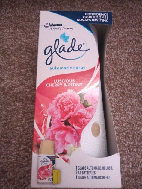 Glade automatic spray £5 in sale Tiny Glade Ideas, Homemade Glade Refills, Disenfective Spray, Glade Automatic Spray, Glade Plug In, Toothpaste, Peonies, Spray