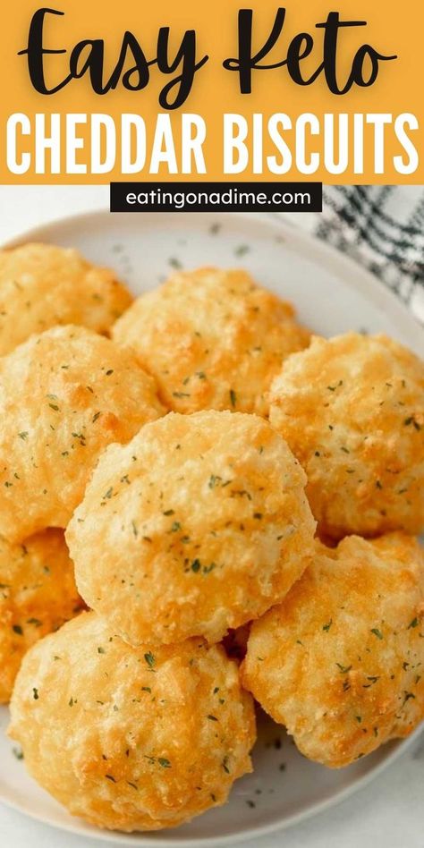 Keto Cheddar Biscuits, Cheddar Biscuits Recipe, Low Carb Biscuit, Low Carb Low Fat Recipes, Breakfast Low Carb, Keto Biscuits, Cheddar Biscuits, Low Carb Low Sugar, Biscuits Recipe