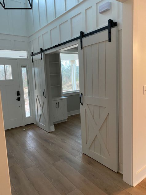 Stable Sliding Door, Farmhouse Basement Apartment, Living Room Barn Doors, Modern Farmhouse Barn Door, Double Barn Doors In The House, Large Barn Doors In The House, Farm Doors Sliding, Sliding Barn Doors In The House, Corner Barn Doors