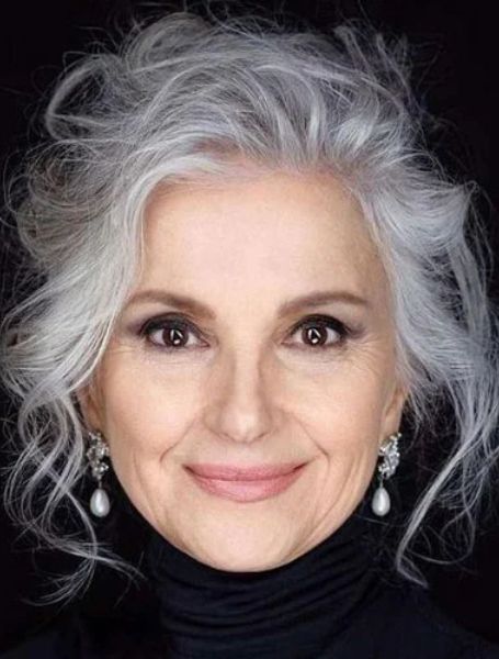 Asymmetrical Hairstyles, Beautiful Gray Hair, 50 Hair, Long Gray Hair, Beautiful Hairstyles, Haircut For Older Women, Women Over 50, Stylish Hair, Older Women Hairstyles