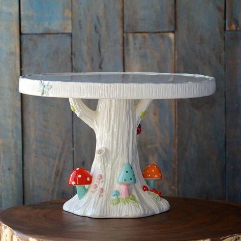 cake plate - Glitterville Studios Christmas Cake Stand, Mushroom Cake, Merry Mushroom, Cake Stand Decor, Cake Stand Ceramic, Cake Plates Stand, Cerámica Ideas, Mushroom Decor, Pottery Classes