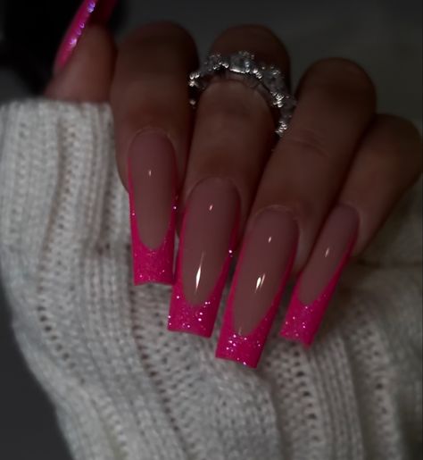 Extravagant Pink Nails, Simple Nail Designs Hot Pink, Fuisha Pink Nails, Pink Glam Nails Long, Pink Nail Designs Birthday, Hot Pink Nails Acrylic Coffin, Barbie Pink Acrylic Nails Square, Dark Pink Acrylics, Birthday Nails Inspiration Pink