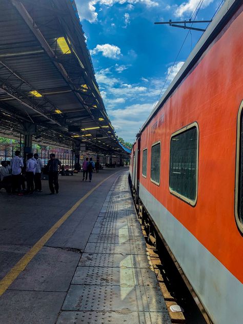 Kota Rajasthan Snap, Ac Train Snap, Photo In Train, Bangalore Railway Station, Railway Station Snap, Train Pictures Aesthetic, Railway Station Aesthetic, Ac Train, Station Snap