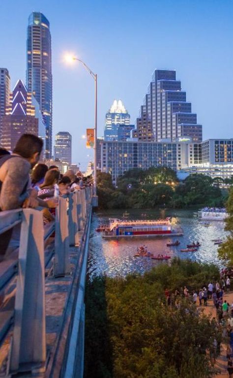 A Solo Traveler's Guide to Austin, TX | Hotels & Restaurants Austin Texas Things To Do, Austin Texas Restaurants, Texas Pictures, Austin Trip, Wimberley Texas, Austin Travel, Things To Do In Austin, Visit Austin, Austin Art