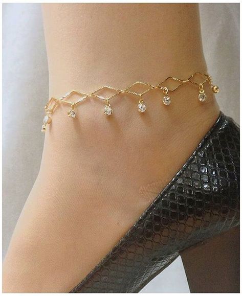 Silver Anklets Designs, Aesthetic Jewellery, Cute Anklets, Jewellery Aesthetic, Bridal Anklet, Diamond Anklet, Indian Wedding Jewelry Sets, Beautiful Anklet, Anklet Designs