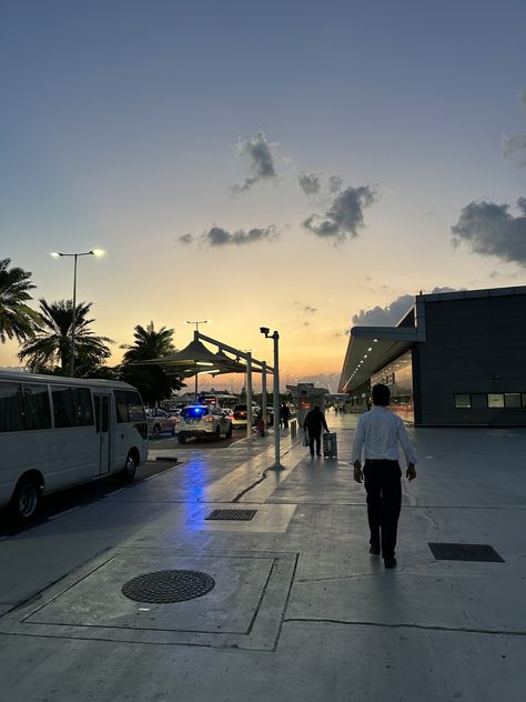 Instagram: galaninajulia Dxb Airport, Dubai, Instagram