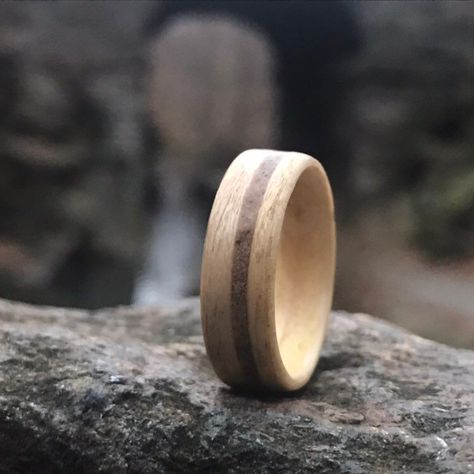 J'ai le plaisir de vous présenter cet article de ma boutique #etsy : Bague en Béton, Central Park de New York, Bague en Ciment, Bijoux en ciment, Bijoux en béton bague en résine de bois, alliance Wood Ring Men, Mens Promise Ring, Mens Wood Rings, Wedding Ring Men, Wood Rings Women, Recycled Concrete, Viking Wedding Ring, Mens Engagement Ring, Concrete Ring