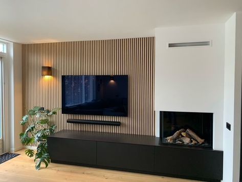 Akupanel Wall, Feature Wall Living Room, Tv Wand, Living Room Tv Unit Designs, Living Room Decor Fireplace, Fa Fal, Living Room Design Inspiration, Living Room Design Decor, Home Fireplace