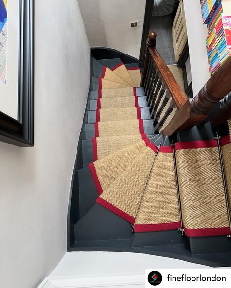 Got turning steps and want a stair runner?? No problem. Get in touch for details ⬇️⬇️ #stairrunners #staircarpet #sisal #natural #blackstairs #darkinteriors Turning Stairs, Stairs Runners, Black Stairs, Staircase Makeover, Stair Runners, Dark Interiors, Carpet Stairs, Stair Runner, No Problem