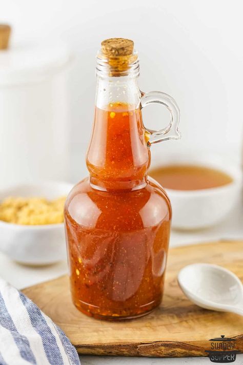 Vinegar Bbq Sauce Recipe, Taco Bell Hot Sauce, Hot Vinegar, Barbecue Sauce Recipe Easy, Vinegar Based Bbq Sauce, Spicy Vinegar, Pulled Pork Sauce, Vinegar Bbq Sauce, Easy Bbq Sauce