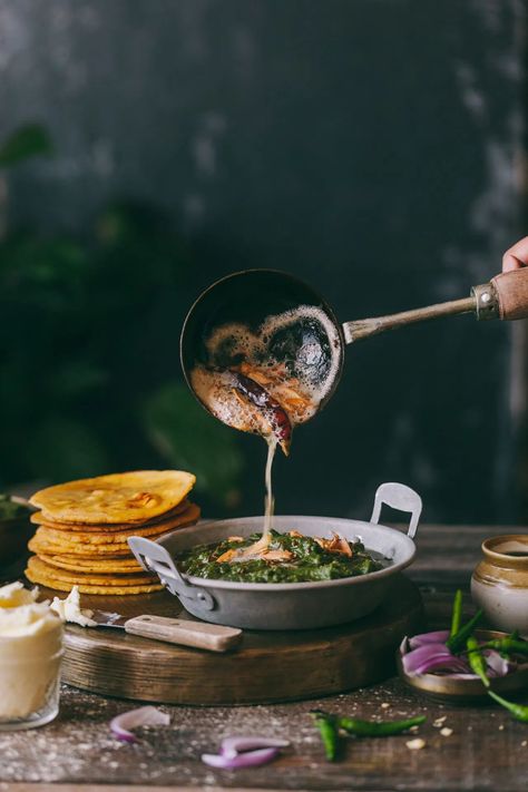 Adding TADKA to Sarso Ka Saag Rustic Food Photography, Amazing Food Photography, Chicken Recipes Boneless, Restaurant Photography, Mustard Greens, India Food, Green Curry, Food Photographer, Food Photography Styling