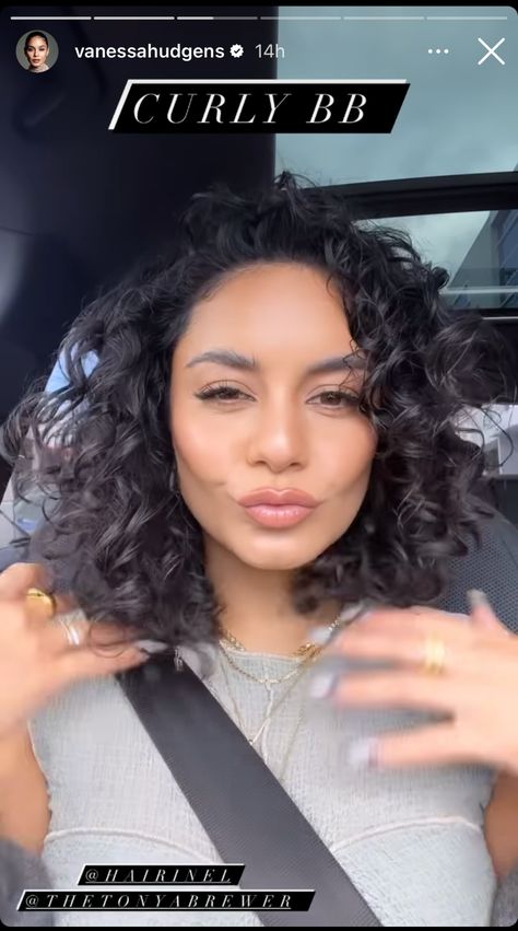 Vanessa Hudgens Short Hair Curly, Vanessa Hudgens 2024, Vanessa Hudgens Curly Hair, Curly Hair Lob, Vanessa Hudgens Short Hair, Natural Hair Length, Vanessa Hudgens Hair, Curly Heads, Short Natural Hair