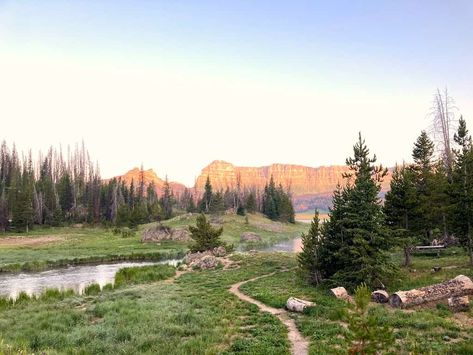 Green River Wyoming, Beautiful Camping, Montana Trip, Best Campgrounds, Camping Stuff, Mountain Scenery, Green River, Scenic Byway, United States Travel