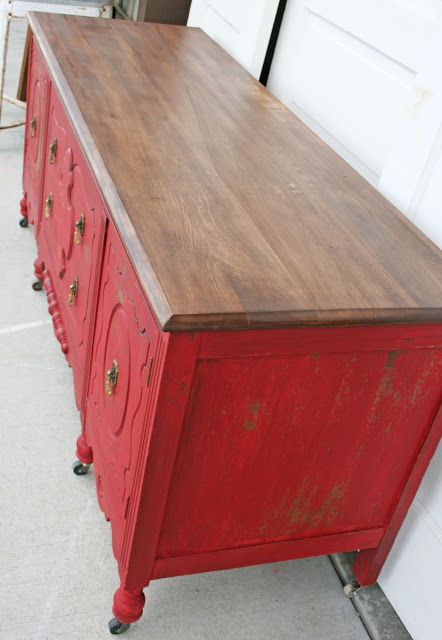 Red Buffet Cabinet, Red Buffet, Colourful Furniture, Diy Furniture Restoration, Annie Sloan Painted Furniture, Distressed Wood Furniture, Country Bedroom Decor, Awesome Furniture, Red Furniture