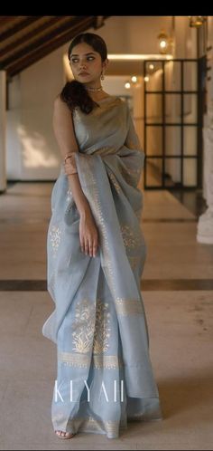 #BEAUTY ,#REALATIONSHIPS #Fashion #Outfits #Summer Outfits #Animals Saree Simple, Optical Illusion Dress, Saree Blue, Farewell Sarees, Indian Dress Up, Indian Ethnic Fashion, Trendy Saree, Keep Me Stylish, Desi Fits