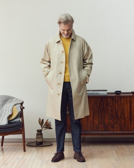 Raglan Coat, Trickers Shoes, Fashion Design Men, Dc Style, Old Man Fashion, Blazer Outfits Men, Stand Collar Coat, 90s Fashion Men, Trench Coat Outfit