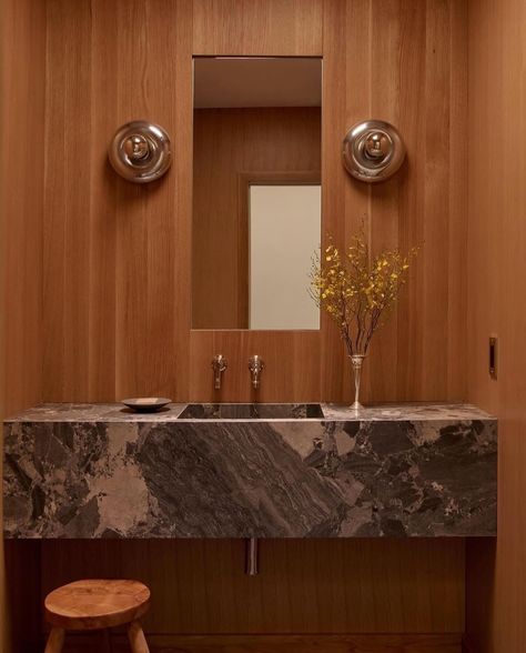 Mid Century Wood Paneling, Beautiful Powder Rooms, Cotto Tile, Bold Bathroom, Pool Bathroom, Mid Century Bathroom, Floating Vanity, Amber Interiors, Powder Bath