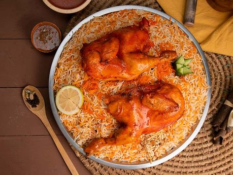 Yemeni Food Recipes, Mandi Food, Yemeni Recipes, Chicken Mandi, Yemeni Food, Arab Food, Couscous Recipes, Lamb Stew, Chicken Biryani