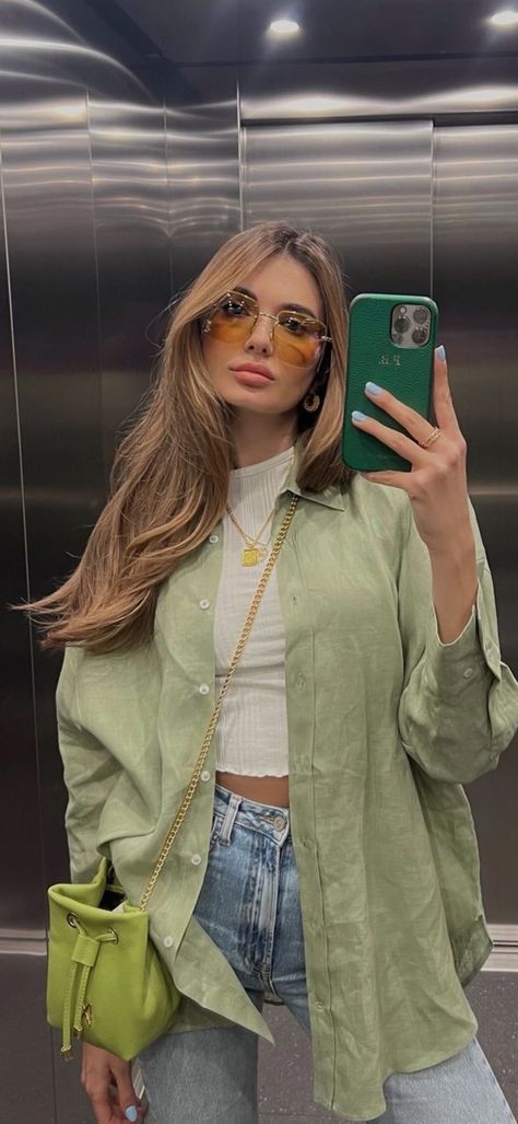 Linen Green Shirt Outfit, Old Money Summer Outfits Modest, Colored Button Up Shirt Outfit, Light Green Button Up Outfit, August Outfits 2024, Green Aesthetic Outfit Girl, Green Linen Shirt Outfit Women, Outfit With Green Shirt, Cute Green Outfits Aesthetic