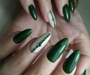 Wedding Nail Polish, Natural Nail Designs, Pointy Nails, Manicure Nail Designs, Red Acrylic Nails, Creative Nail Designs, Nail Design Ideas, Gel Designs, Manicures Designs