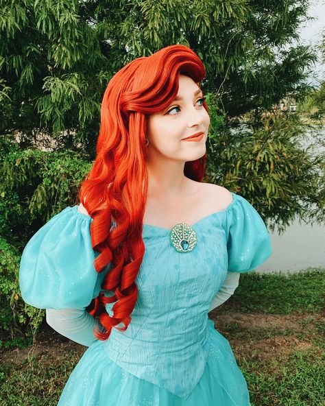 Evermore Wigs | Angelfish! 🐠✨💙 Ariel @katieredconner 🌊🌊🌊 Wig by @evermorewigs | Instagram Melody Costume The Little Mermaid, Ariel Wig Styling, Mermaid Wigs, Hair Musical, Little Mermaid Musical Costumes, Red Hair Ariel, Ariel Wig, Ariel Losing Her Voice, Mermaid Wig