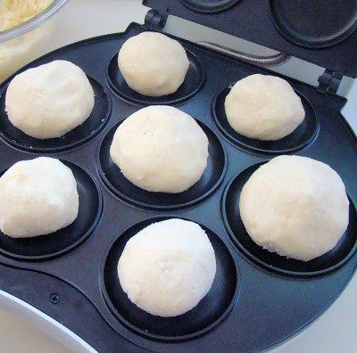 Succulent Arepas Enriched with Eggs and Cheese - EnriLemoine Arepa Maker, Arepas Recipe, Eggs And Cheese, Venezuelan Food, Gouda Cheese, Ingredient Substitutions, Gluten Free Cheese, Hand Pies, Latin Food