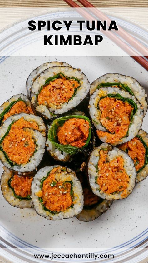 Easy Korean Spicy Tuna Kimbap Recipe - Jecca Chantilly Kimbap Vegetarian, Tuna Kimbap Recipe, Tuna Bibimbap, Tuna Kimbap, Kimbap Recipe, Korea Recipes, Kim Chee, Korean Food Side Dishes, Perilla Leaves