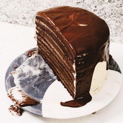 Chocolate Doberge Cake Recipe, Doberge Cake Recipe, Dobash Cake, Doberge Cake, Chocolate Ganache Icing, Ganache Icing, Chandelier Cake, Vanilla Paste, Chocolate Sponge