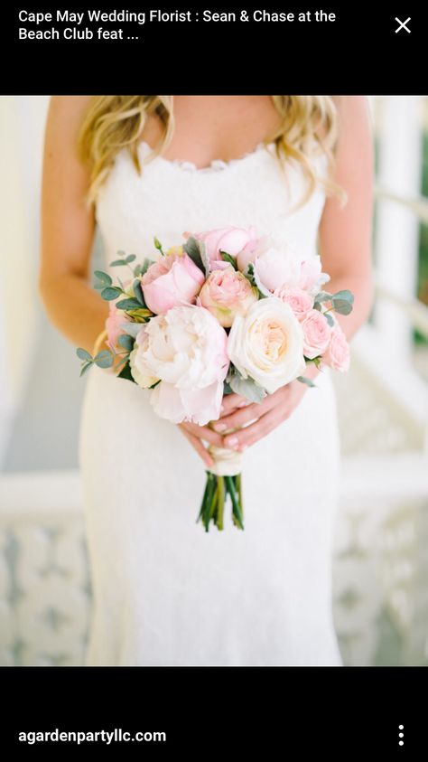 Throwing bouquet Blush Bouquet Wedding, Colorful Wedding Bouquet, Peony Bouquet Wedding, Red Bouquet Wedding, Summer Wedding Bouquets, Unique Wedding Flowers, Peony Wedding, Wedding Flowers Summer, Summer Bouquet