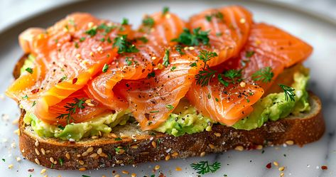 Salmon avocado toast Smoked Salmon Avocado Toast, Salmon Avocado Toast, Nutritious Breakfast Ideas, Breaded Salmon, Italian Fries, Salmon Toast, Perfect Salmon, Avocado Toast Recipe, Lemon Salmon