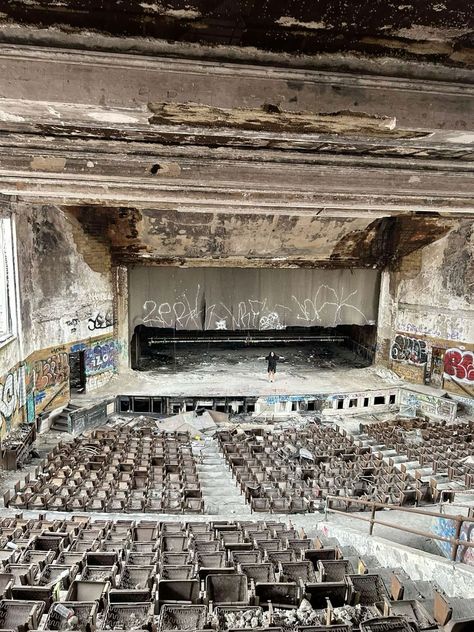 Abandoned Malls, Abandoned Hospital, Hockey Rink, You Never, Pure Products, Tumblr, Photographer, Art