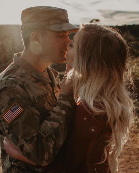 Military Couple Pictures, Military Couple Photography, Military Engagement Photos, Military Couple, Military Husband, Wife Aesthetic, Military Couples, American Military, Military Support