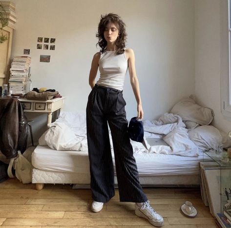 Fiona Leah Outfit, Fiona Leah, Masc Summer Outfits, Feminine Streetwear, Store Earrings, Alt Grunge, Versatile Clothing, Summer Outfits 2024, Masculine Style