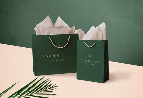 Van Gundy Jewelers on Behance Bag Packaging Design, Luxury Paper Bag, Green Branding, Shopping Bag Design, Jewelry Packaging Design, Paper Bag Design, Luxury Packaging Design, Jewelry Packaging Box, Perfume Packaging