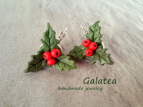 Christmas Holly earrings Festive Woodland jewelry Holiday Red Berries earrings polymer clay Christmas jewelry gift for woman Xmas earrings Polymer clay red berry jewelry for Christmas Berry Earrings, Christmas Jewelry Diy, Clay Christmas Decorations, Stocking Stuffers For Women, Christmas Clay, Polymer Clay Christmas, Polymer Clay Jewelry Diy, Holly Berry, Clay Ornaments