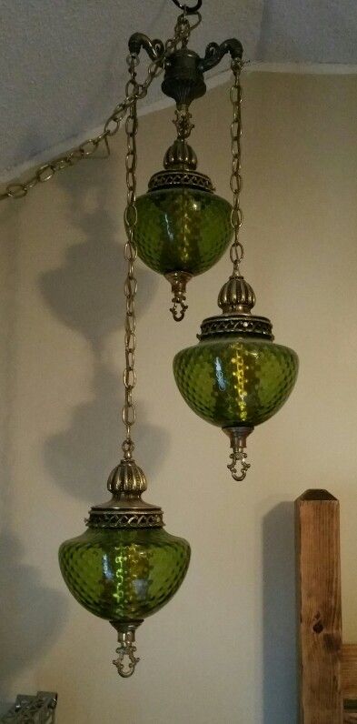 1970's 3 teared green swag lamp.. this lamp looks brand new and had been well cared for.. this is also one of my favorites.. I'd never part with this lamp either! Dream Salon, Curtains Vintage, Swag Lamp, 70s Decor, Glass Lamps, Deco Luminaire, Attic Bedroom, Décor Boho, Dreamy Room