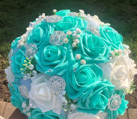 Tiffany Blue Wedding Bouquet, Tiffany Blue Bouquet, Turquoise Bouquet Wedding, Turquoise Flower Bouquet, Bridesmaid Flowers Bouquets, Turquoise Wedding Ideas, Turquoise Wedding Bouquets, Aqua Wedding Theme, Turquoise Wedding Dresses