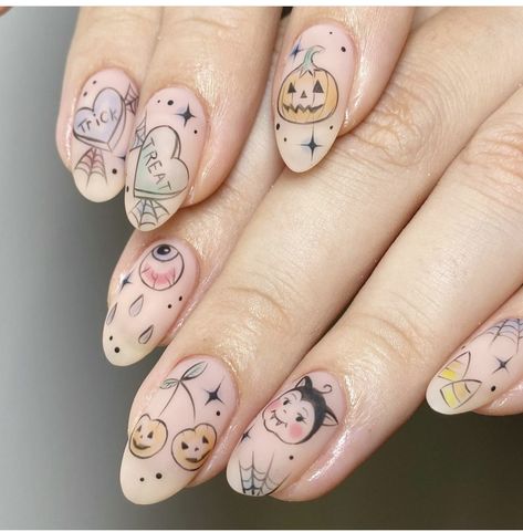 Retro Halloween Nails, Gelly Nail Designs, Pinup Nails, Fall Halloween Nails, Halloween Nail Ideas, Seasonal Nails, Nails Halloween, Almond Acrylic Nails, Halloween Nail Designs