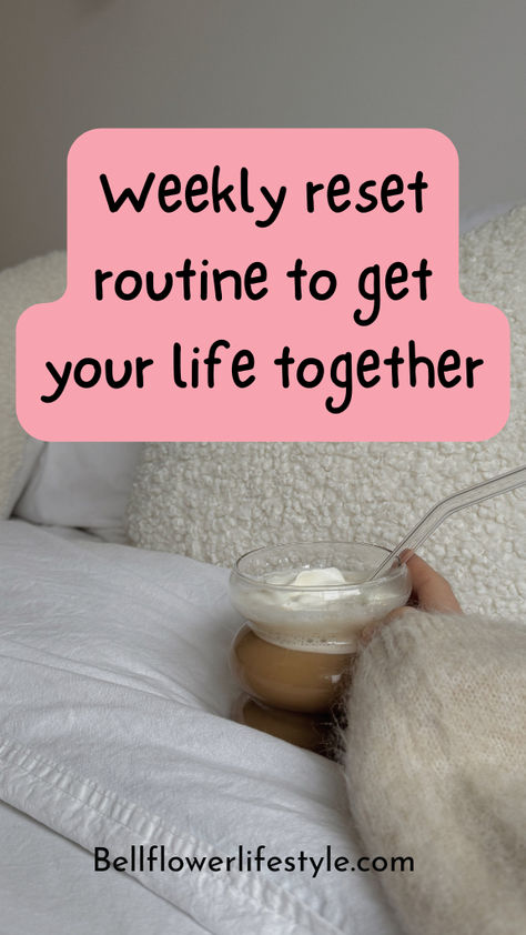 Weekly reset routine to get your life together Weekly Pamper Routine, Weekly Reset Routine Checklist, Reset Journal Prompts, Weekly Reset Checklist, Journal Prompts Weekly, Life Reboot, Reset Routine Checklist, Productive Morning Routine List, Reset Aesthetic