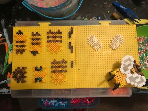 Minecraft Bee Perler Beads 3d, Minecraft Bee Perler Beads, 3d Minecraft Bee, Bee Perler Beads, Minecraft Bee, Hama Beads 3d, 3d Pen Art, Diy Minecraft, Perler Ideas