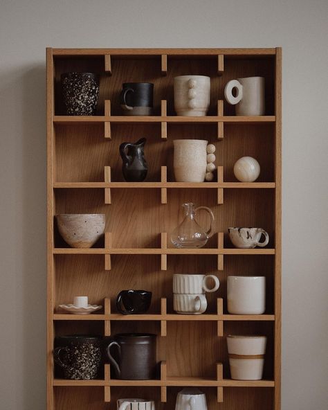 Objects story ☕️ | Instagram Mug Shelf Display, Mug Display Ideas, Sheetal Batra, Display Mugs, Coffee Mug Shelf, Ceramics Display, Pottery Shelf, Mug Shelf, Kitchen Shelves Styling