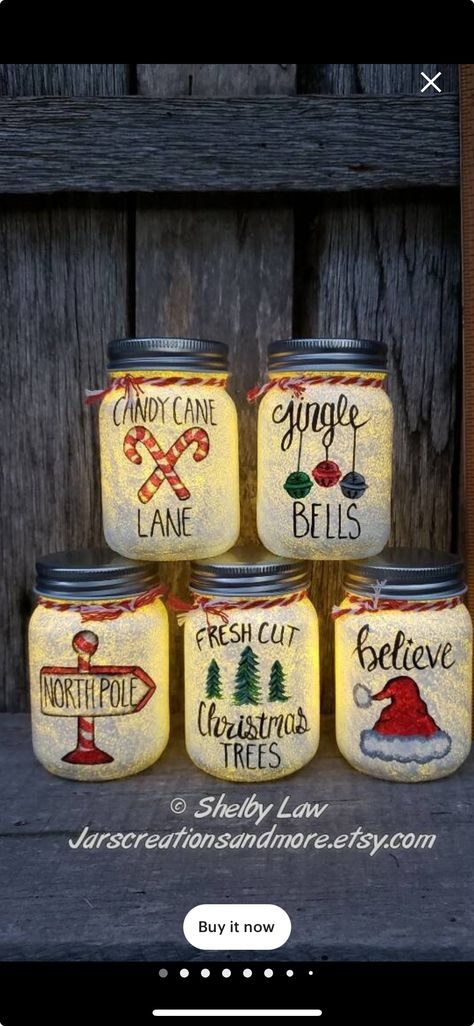 Christmas Ball Jar Ideas, Diy Mason Jar Crafts Christmas, Christmas Jar Painting Ideas, Christmas Mason Jars Gifts, Christmas Mason Jar Ideas, Christmas Mason Jar Crafts, Jar Christmas Crafts, Jar Painting, Mason Jar Art