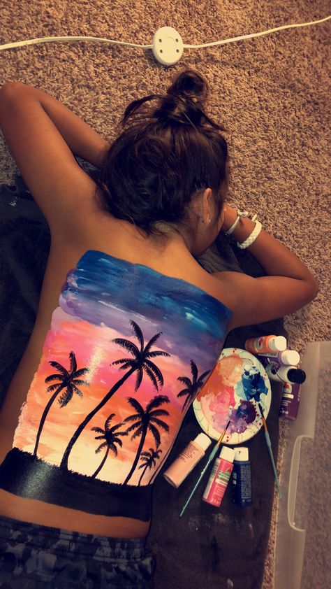 Back Body Painting, Couples Art Activities, Back Painting Ideas Human, Back Painting Body Art, Painting On Back, Bsf Ideas, Couples Art, Mood Bored, Human Body Art