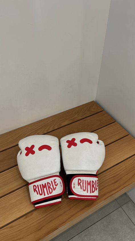 Rumble Boxing Aesthetic, Boxing Class Aesthetic, Red Gym Aesthetic, Boxe Aesthetic, Red Orange Aesthetic, Friend Workout, Rumble Boxing, Boxer Aesthetic, 2025 Board