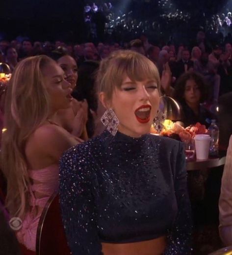 lucia on Twitter: "i love drunk taylor https://t.co/oSJGDLHYiD" / Twitter Taylor Swift Grammys, 2023 Grammys, Midnights Era, Taylor Swift Funny, Taylor Swift Videos, Long Live Taylor Swift, Swift 3, Live Taylor, Taylor Alison Swift