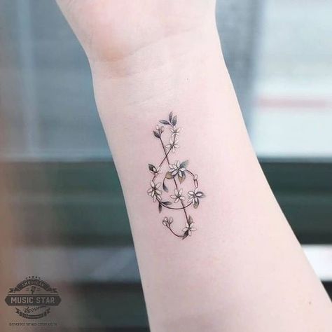 American Music Star on Instagram: “Treble Clef leaf tattoo <3  #musicislife #americanmusicstar #evemusic #musicals #musicartist #musicvideos #musicaly #musicaltheatre…” Tattoo Tinkerbell, Bc Tattoo, Small Music Tattoos, Treble Clef Tattoo, Tattoo Spots, Shape Tattoo, Music Tattoo Designs, Note Tattoo, Illustration Tattoo