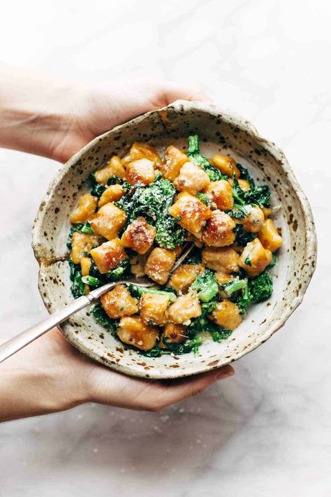 Sage Butter Sauce, Sweet Potato Gnocchi, Sage Butter, Potato Gnocchi, Broccoli Rabe, Gnocchi Recipes, Makanan Diet, Butter Sauce, Tortellini